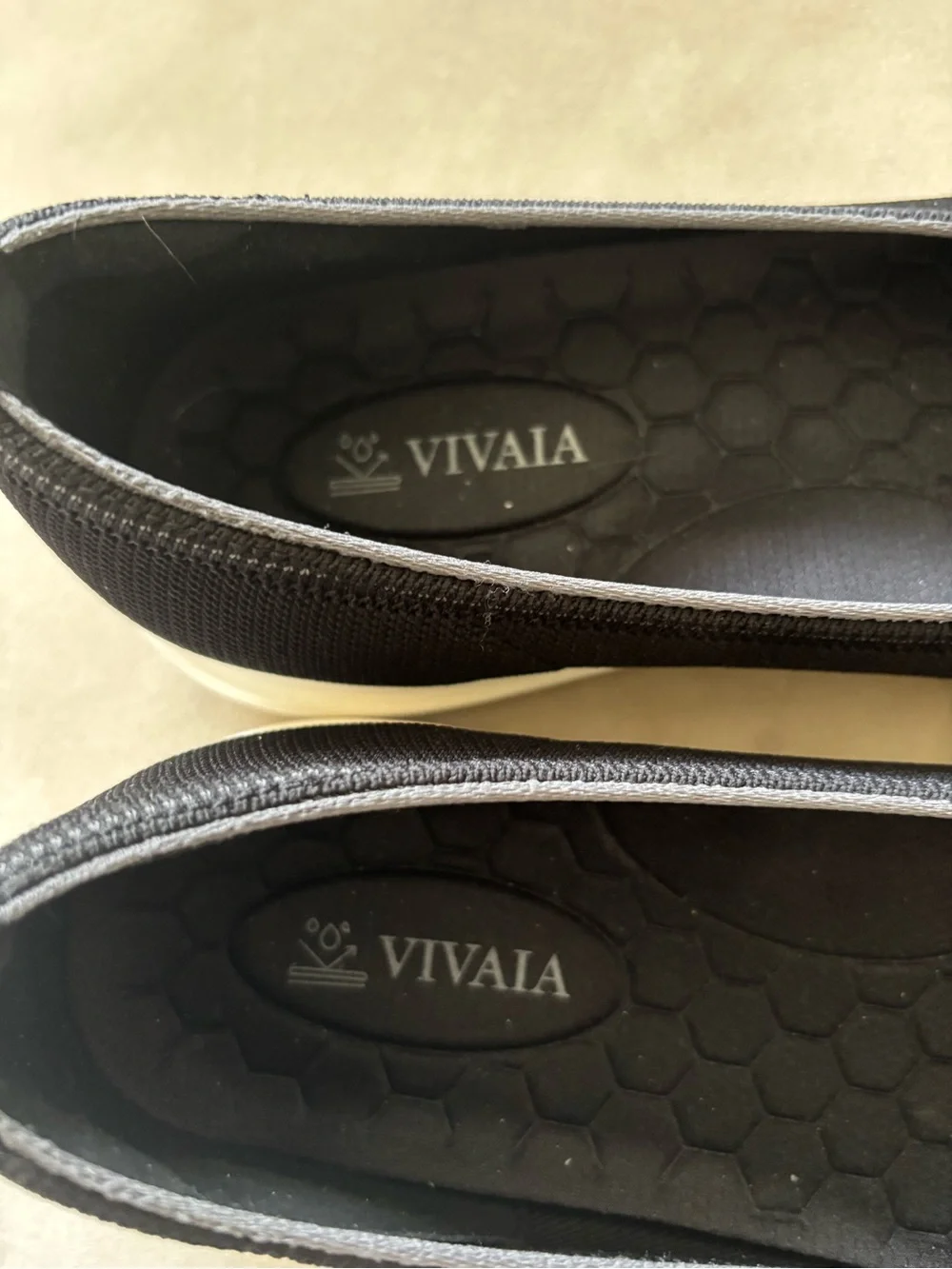 Vivaia Women’s Black Knit Slip-On Shoes Sneakers Almond Toe Washable New size 10